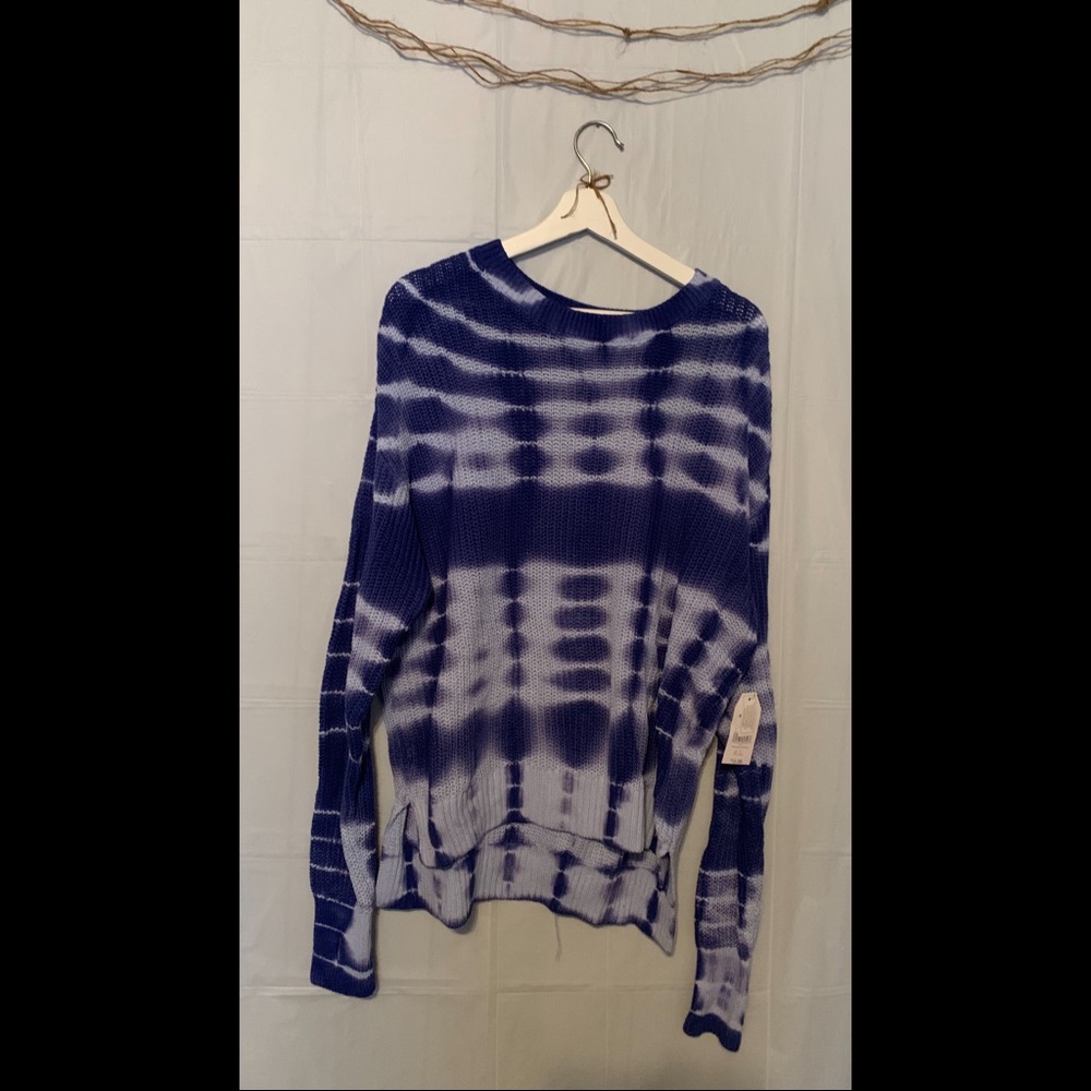 NWT Time And Tru Long Sleeve Tie Dye
